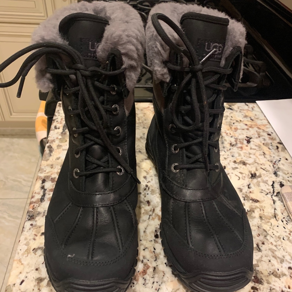 UGG ADIRONACKS